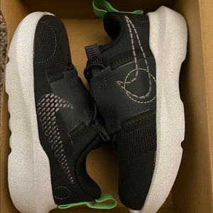 Nike Crater toddler shoes size 9c